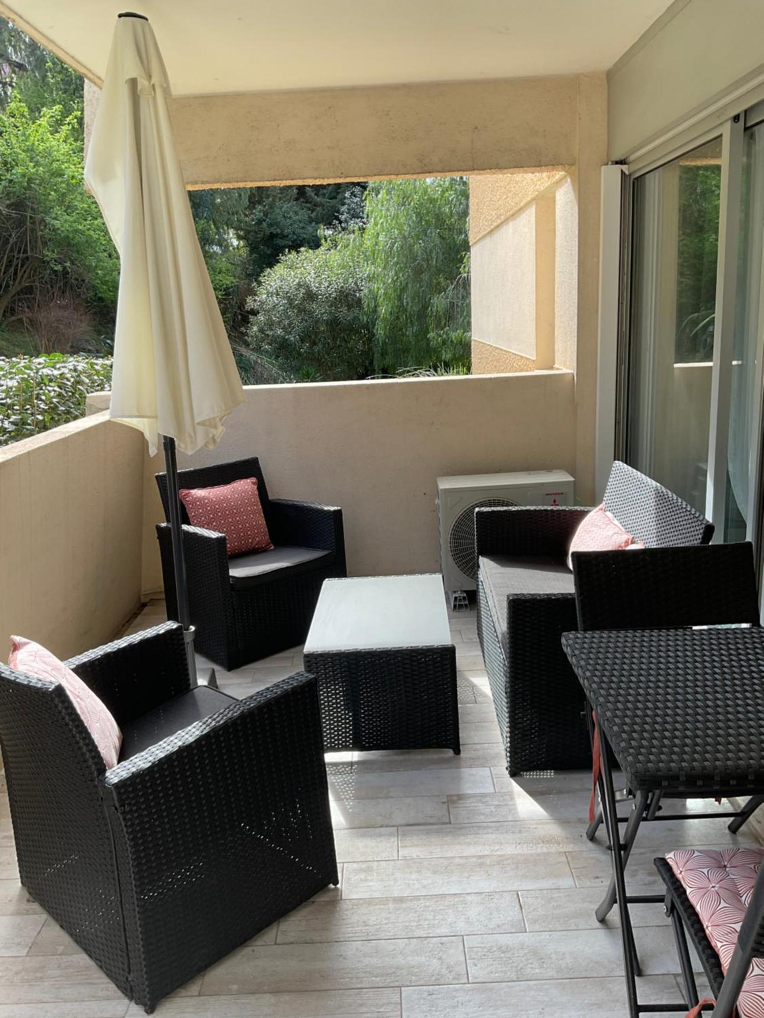 Studio Coin Nuit Terrasse Parking Clim Nice Luaran gambar